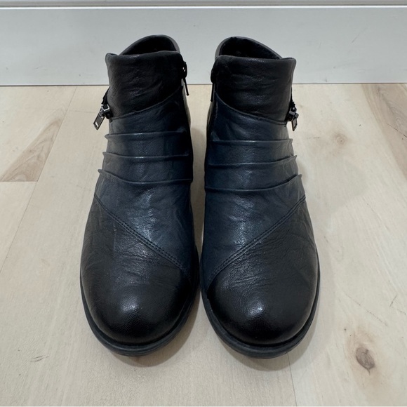 Remonte Black and Gray Ankle Booties - Picture 5 of 15